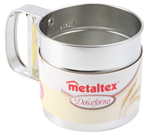 Mechanical flour sifter